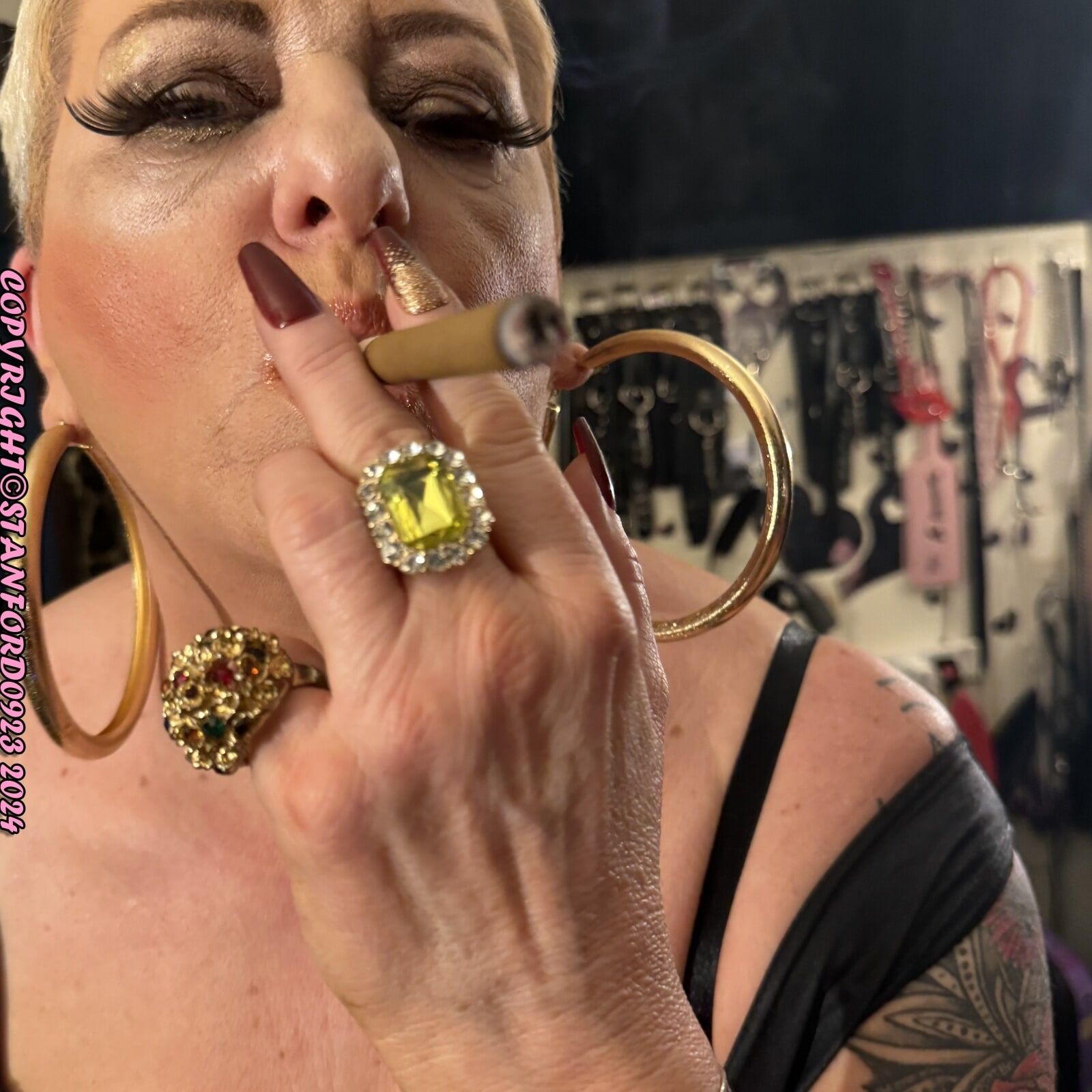 SMOKING CIGAR GIRL SHIRLEY #44