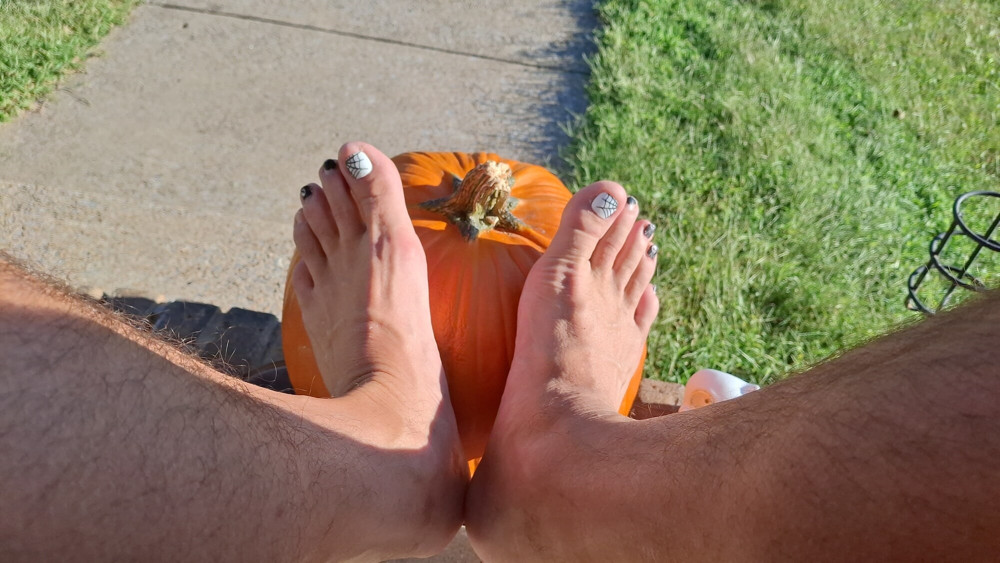 Pumpkin feet #25