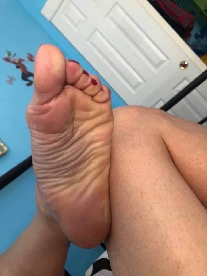 Soft sissy feet women’s size 8  #58