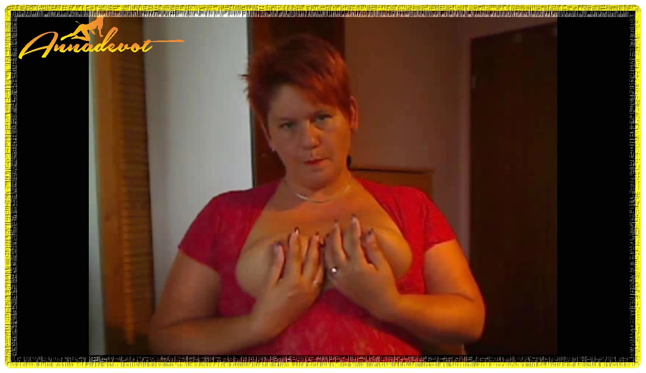 Annadevot - showing tits and dildo fucking 