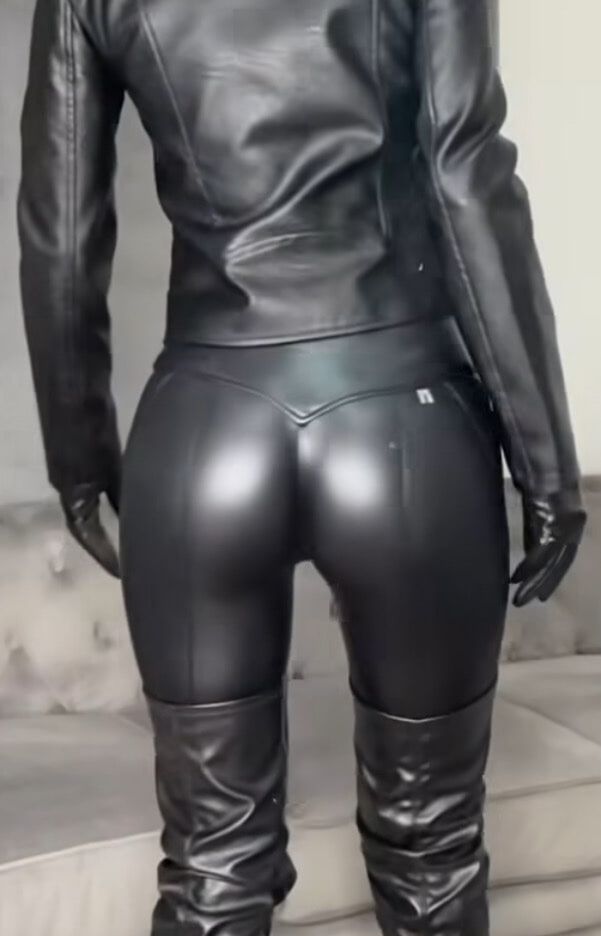  my ass in leather pants