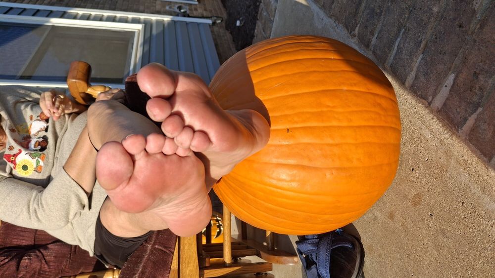 Pumpkin foot-stool #9