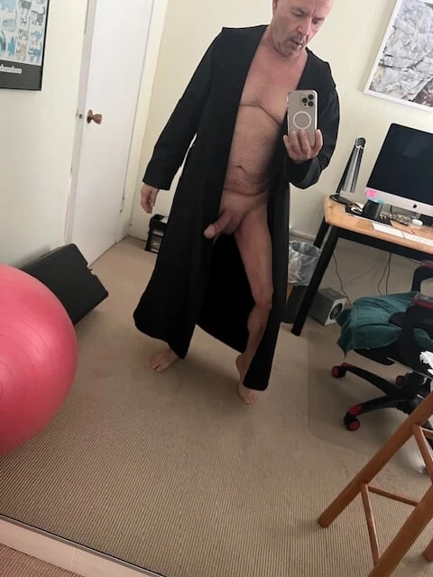 Robe Malfunctioin Ha! Ha!