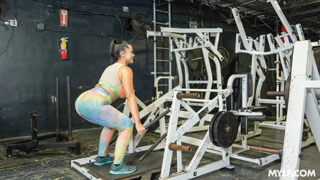 nadia white next level workout         