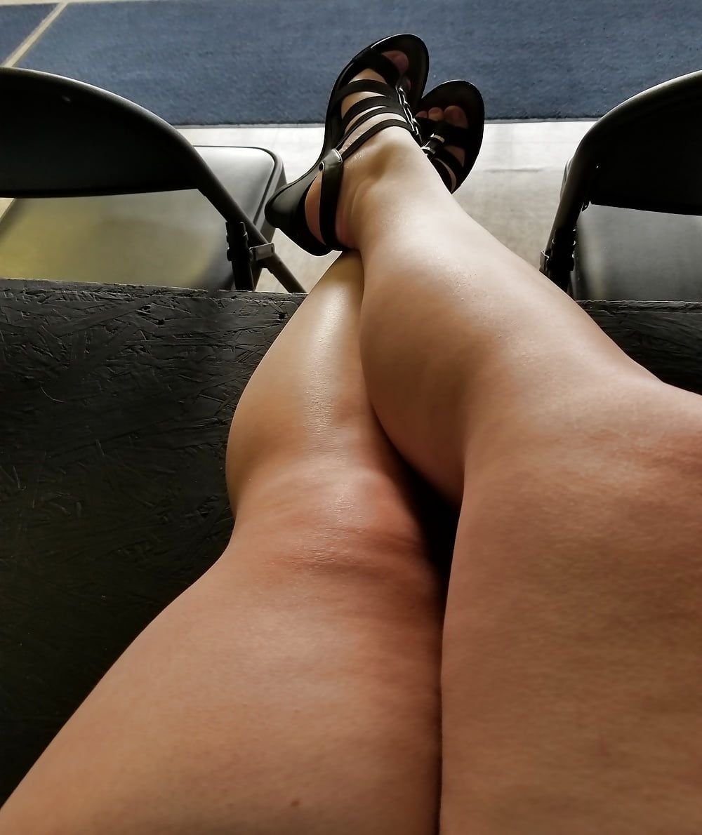 Dance Mom life ... waiting at the studio snapping pics  milf