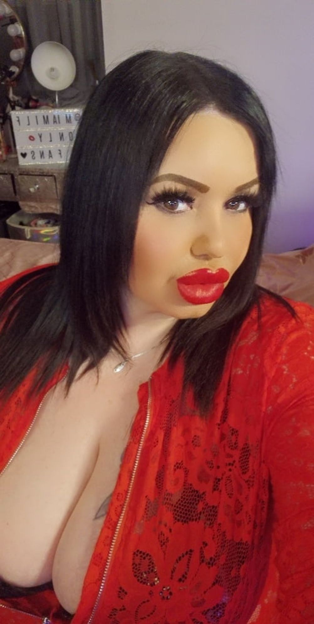 Onlyfans + webcam busty babe miamilf #6