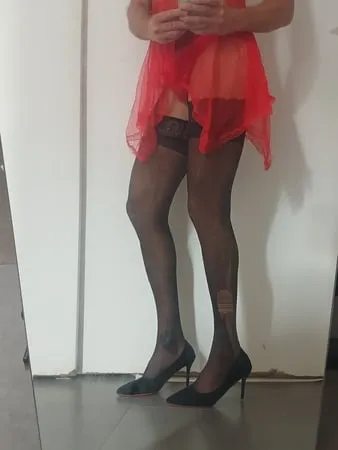 red nightie black stoking high heels         