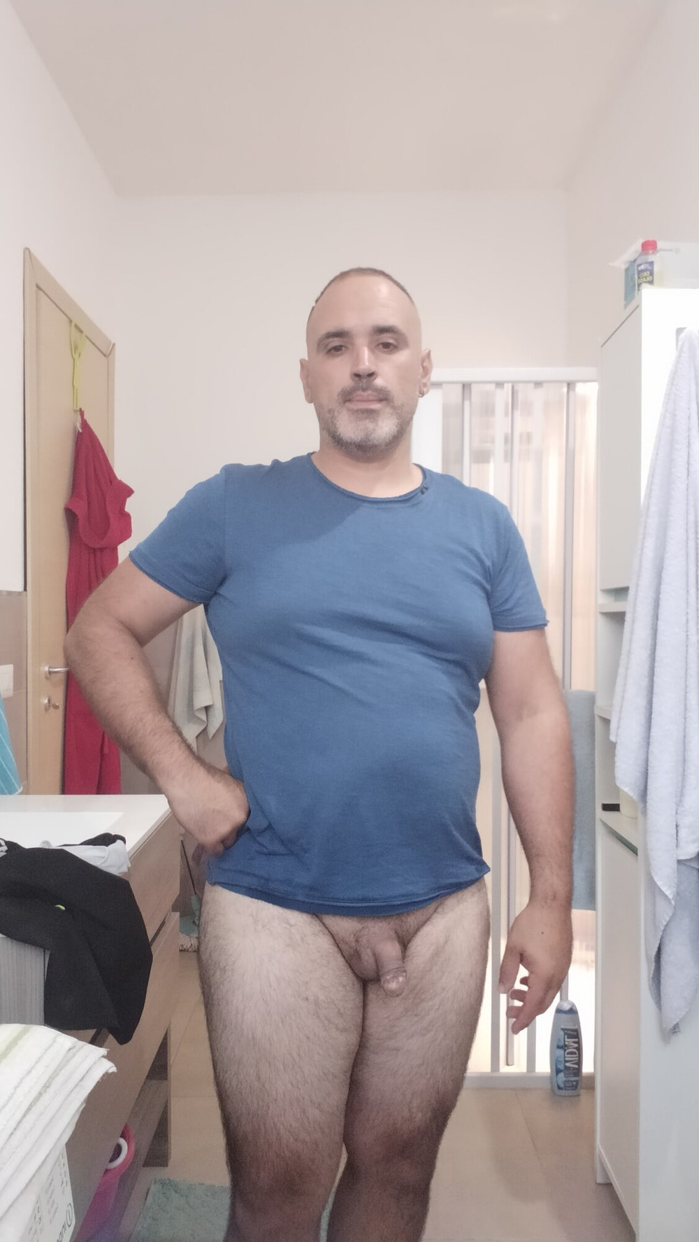 Ragazzo mostra il suo pisellino minuscolo  #41