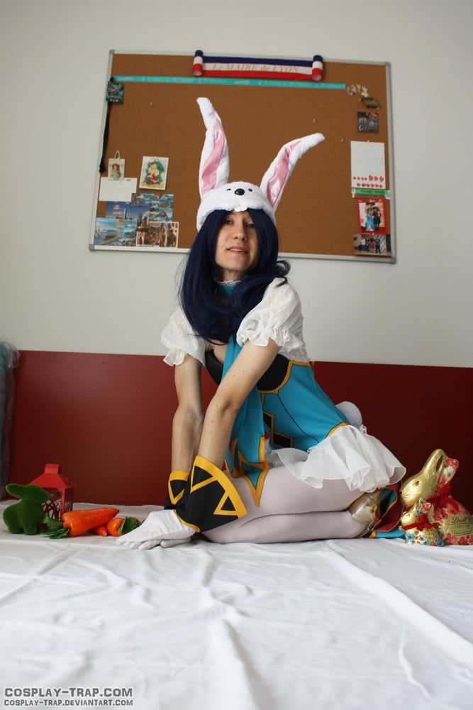 Lucina messy chocolate Easter cosplay trap