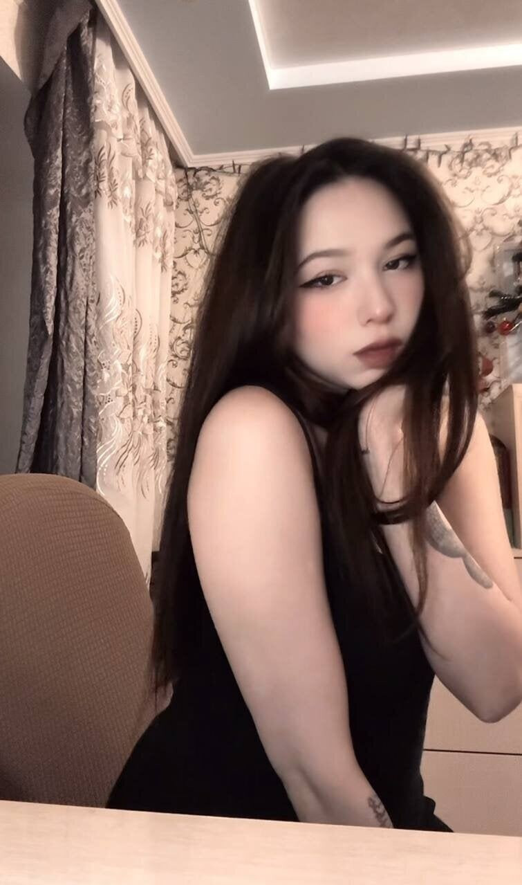 Free April 💙 Photos #39