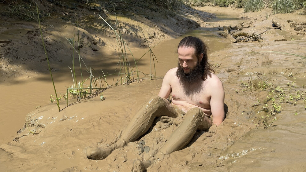 SHOT - MUD PIG IN HEAT #4