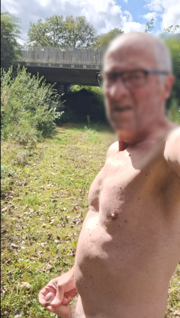 GRANDPA DADDY EXHIBITIONST PUBLIC CRUISING OUTDOOR SEXSHOW #25