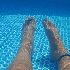 My feet under water