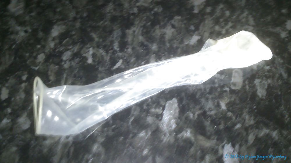 Condom: Sperma Eis fuer Nylonjunge73