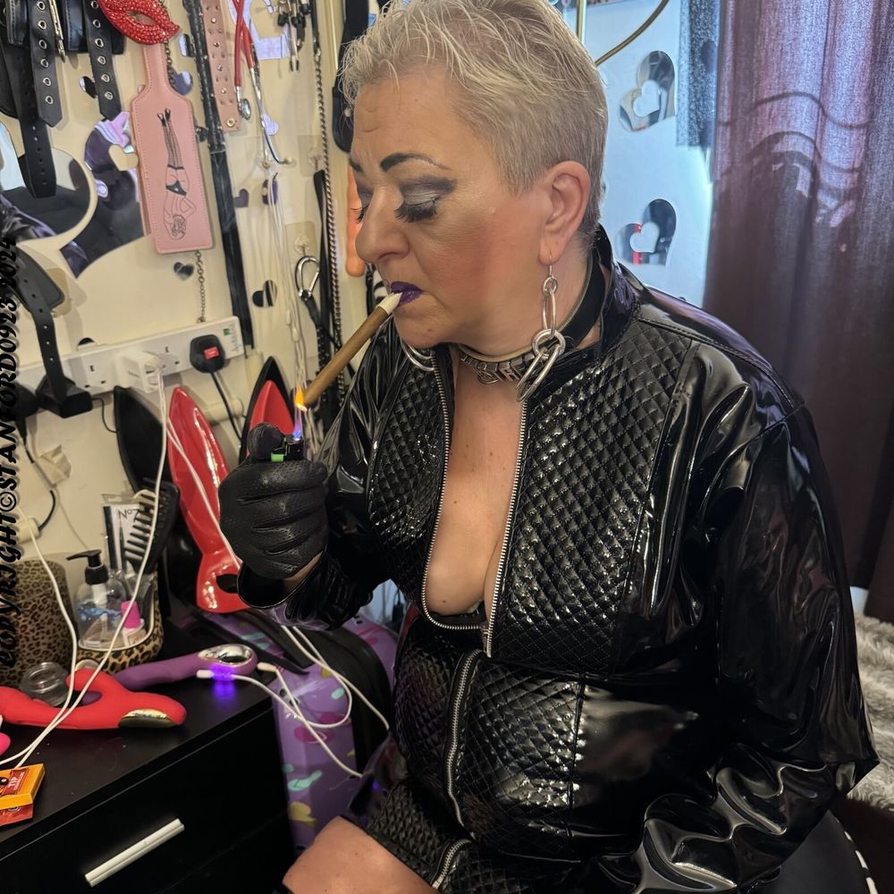 SHIRLEY MISS DOMINATRIX #52