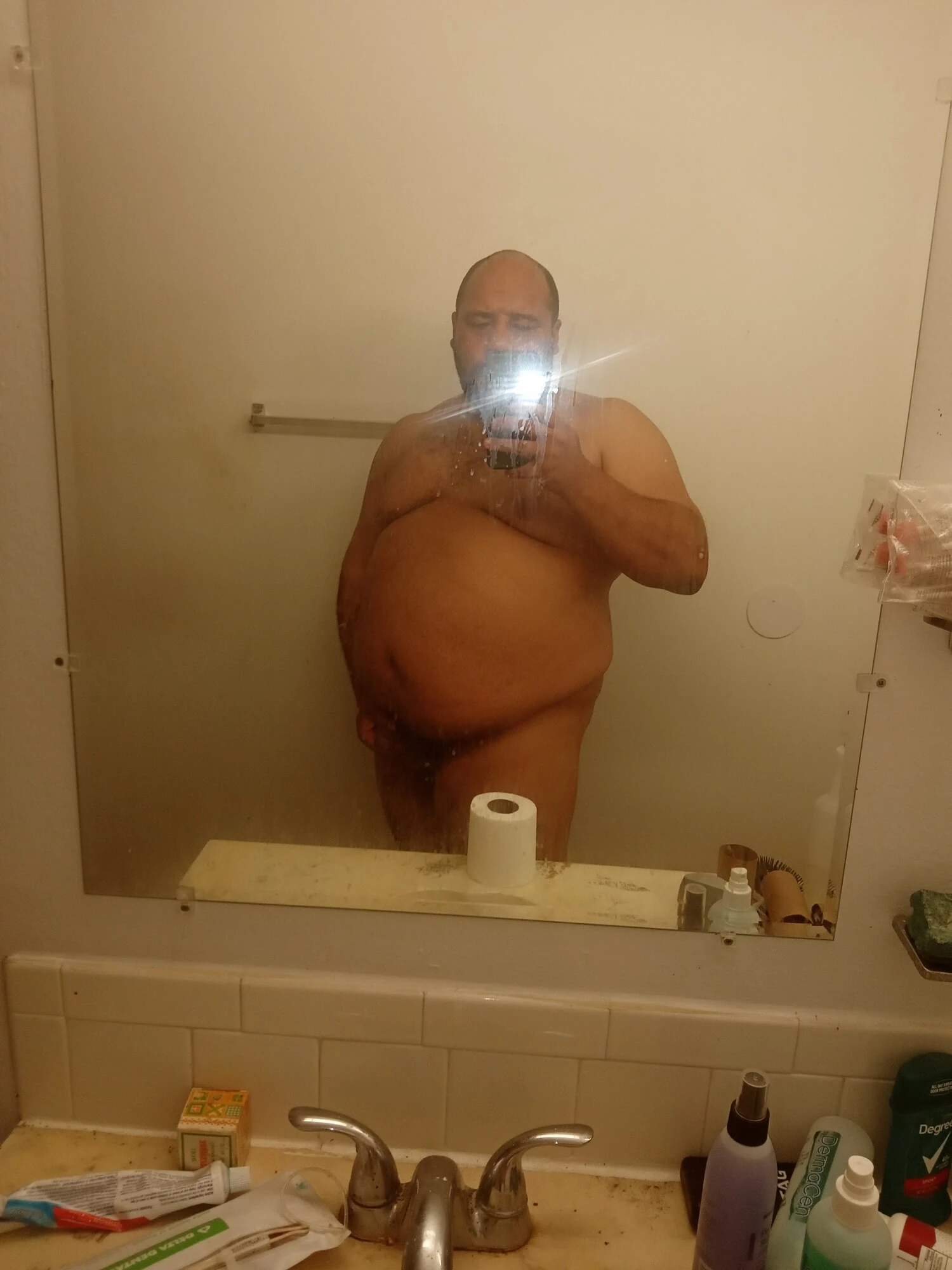 让我给你看我的鸡巴 🍆