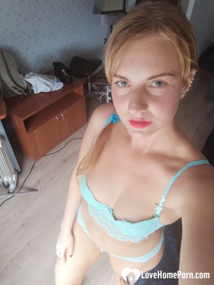 A couple of selfies before the beach #3