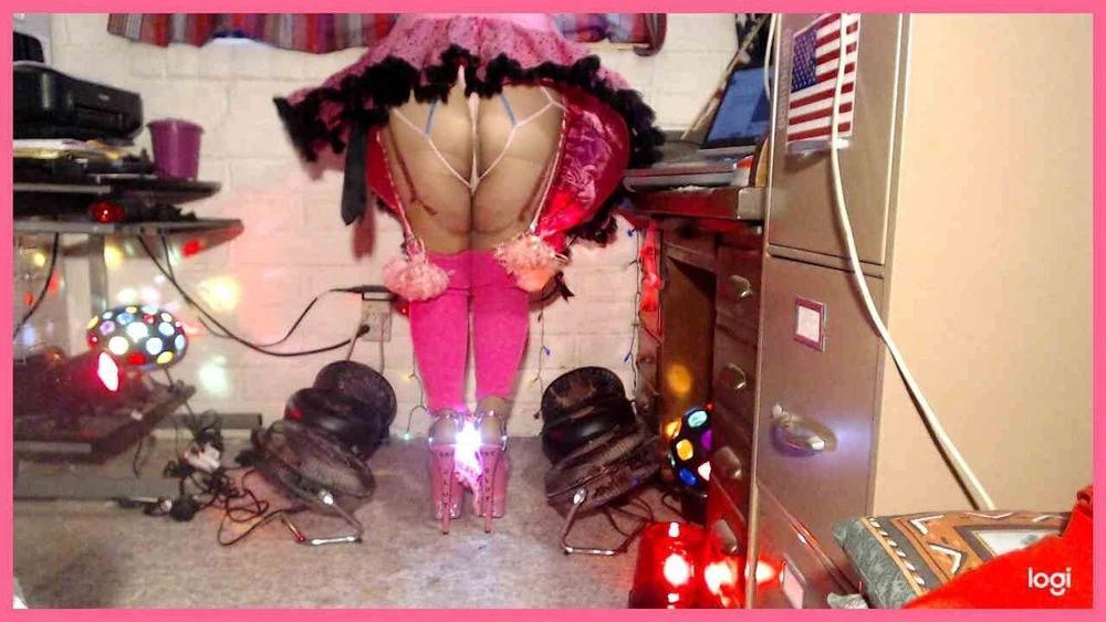 Teasing BBCs rock hard for cum in 9&quot; platform stileto heels. #6