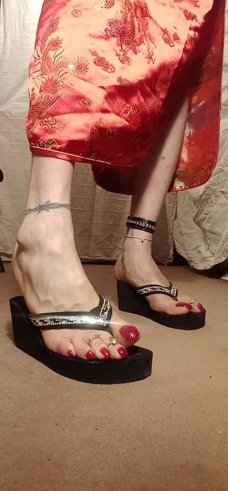 asian ts sexy feet in sandals, mules, high hells .  #33