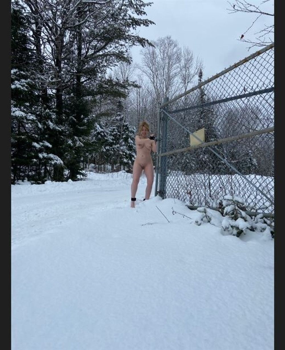 winter naked slave #4