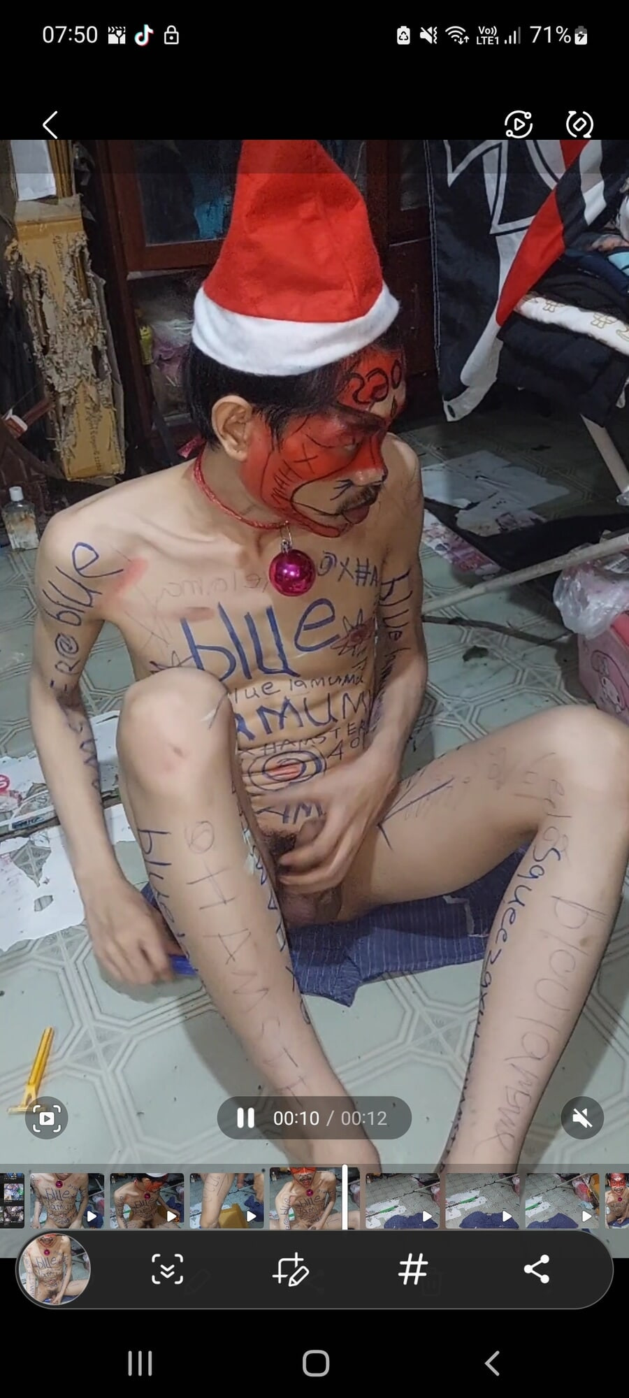 blue clown #17