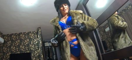 Deep blow-job and cum play while wearing  green fur-coat