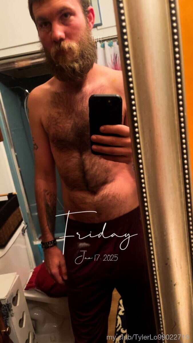 Free Tlove  Photos