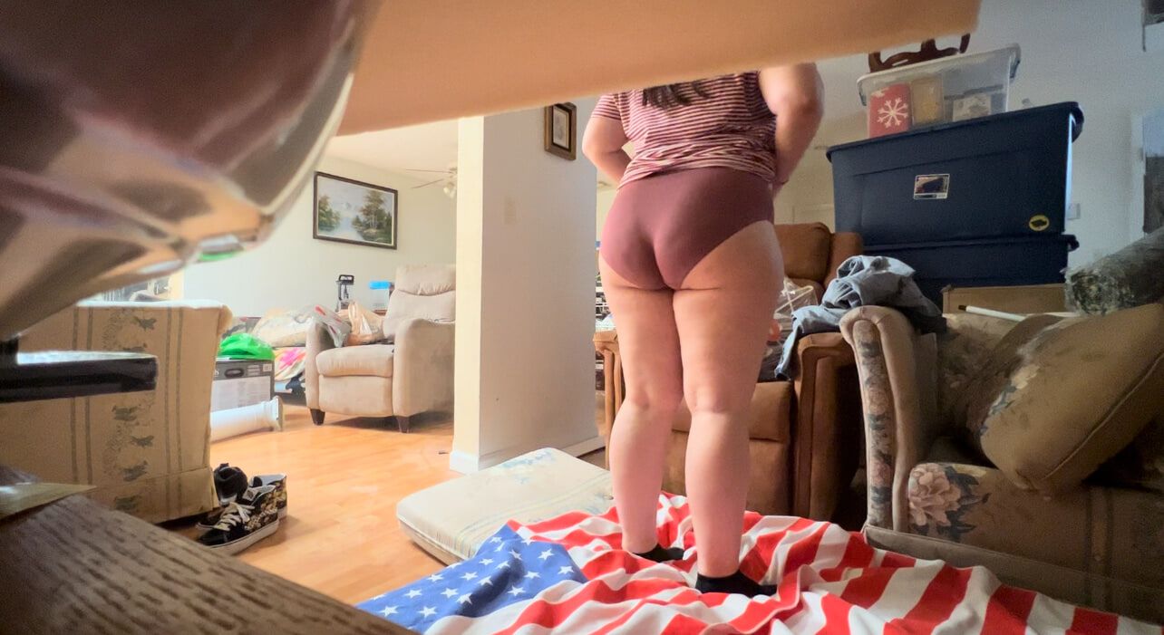 Pawg standing