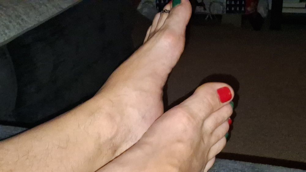 My Christmas pedicure toes #20