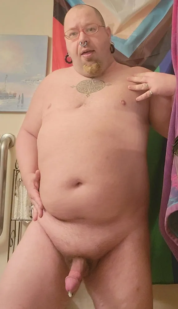 Horny Chub getting hard and cumming