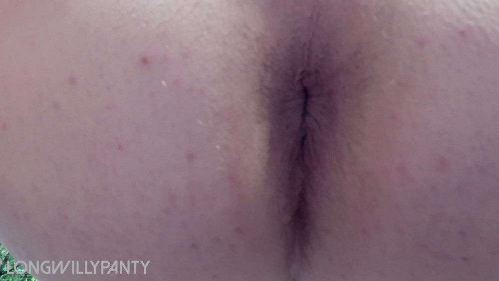 Straight guy flashing his ass outdoors #2