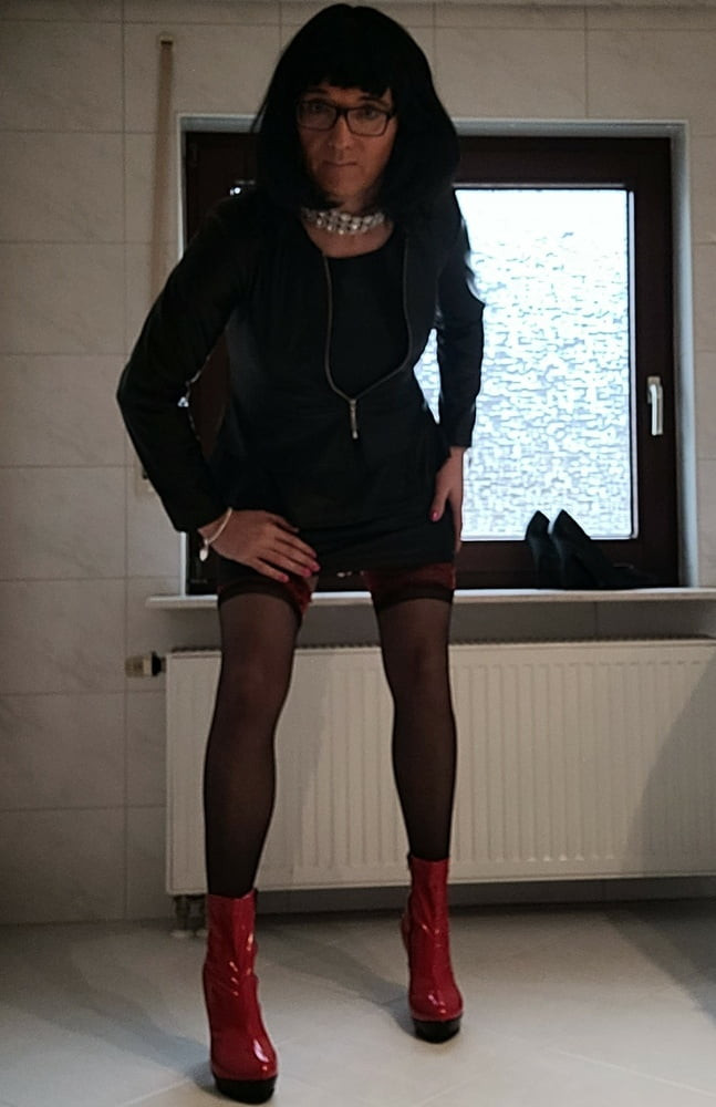 3 Outfits in stockings, the remaining 20 have to wait #17