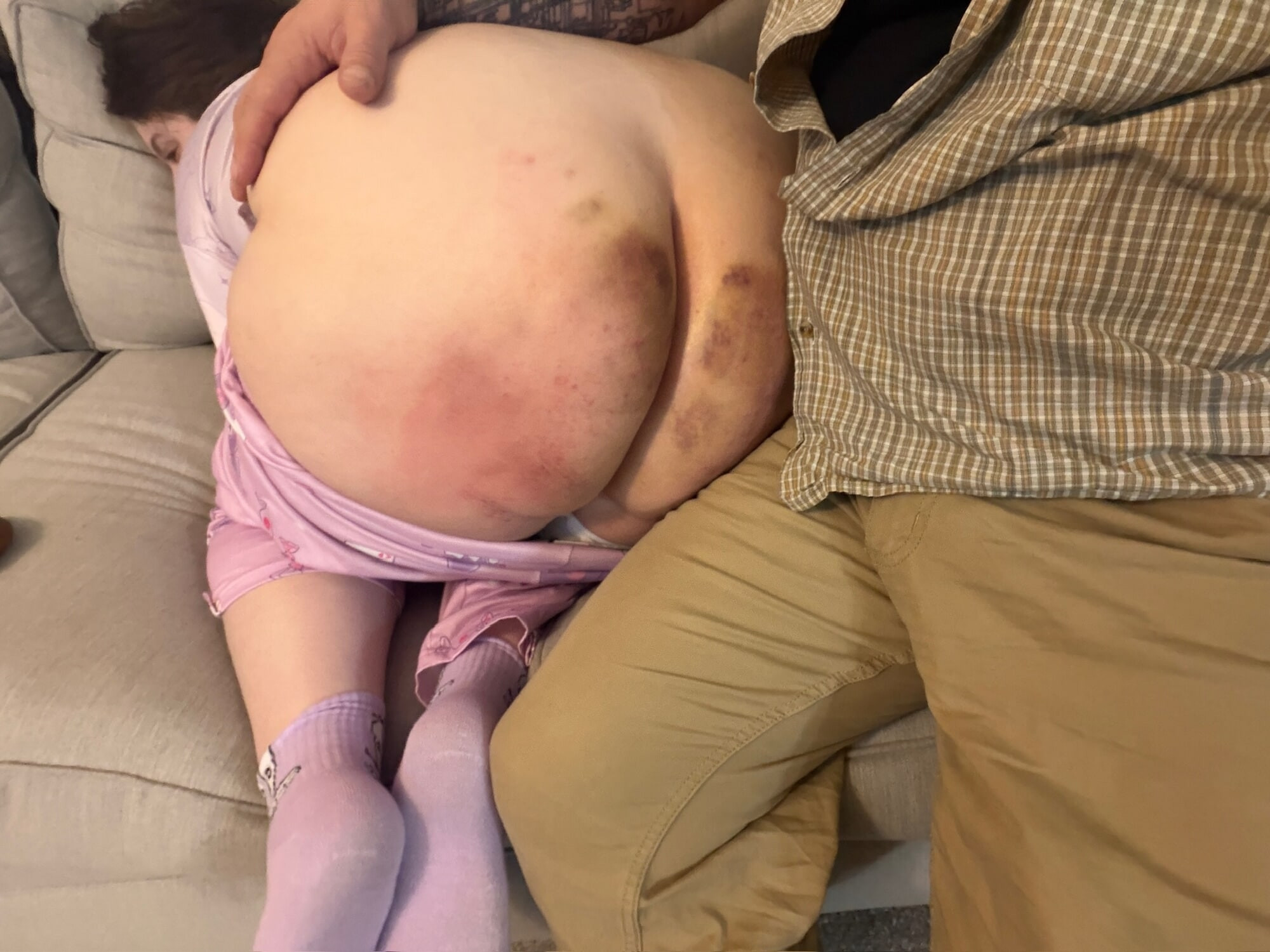 november 13 2025 spanked ass photos #2