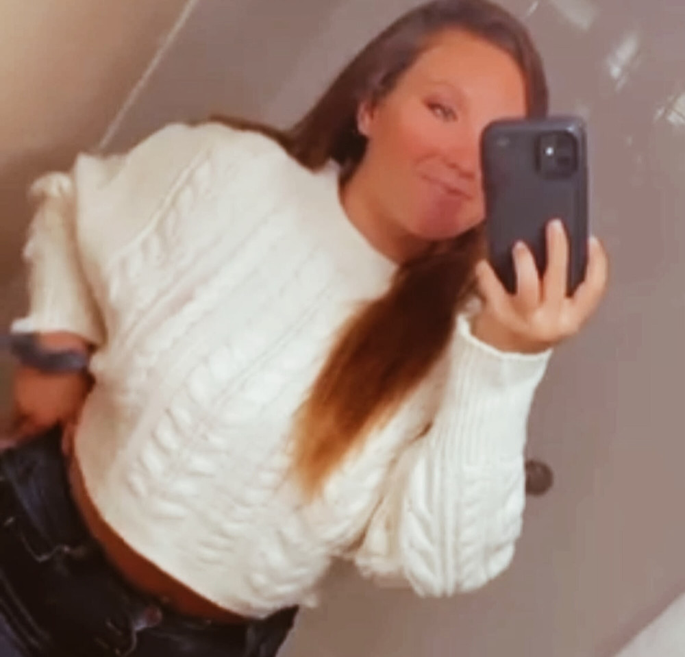 My 63f lesbian mistress had me fingering in a white sweater #34