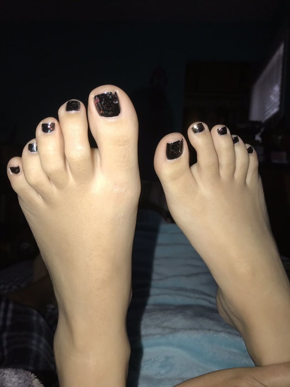 Cum Covered Latina Toes #25