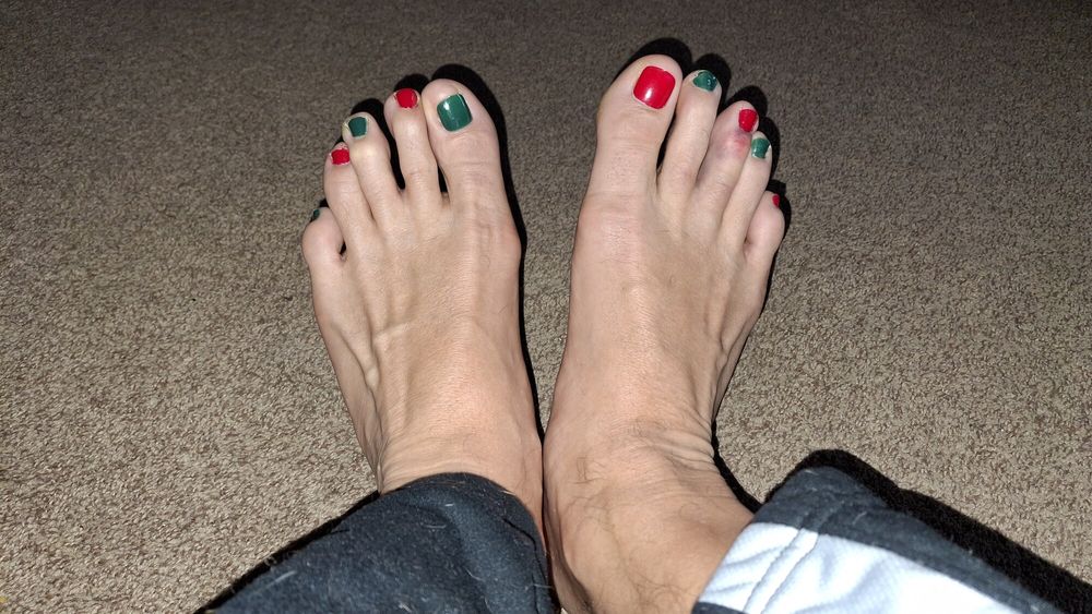 My toes are ready for the holidays  #9