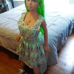 Nina&#039;s green dress