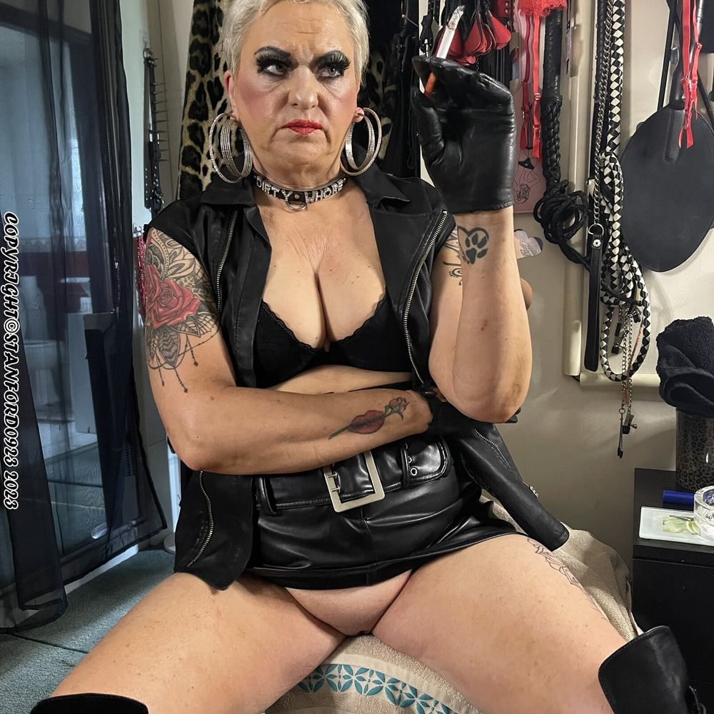 BIKER WHORE SHIRLEY #5