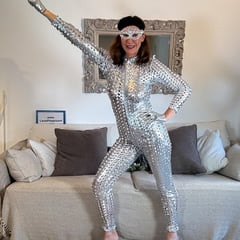 ララ・ラテックスがララスプレイグラウンドで静かにイく