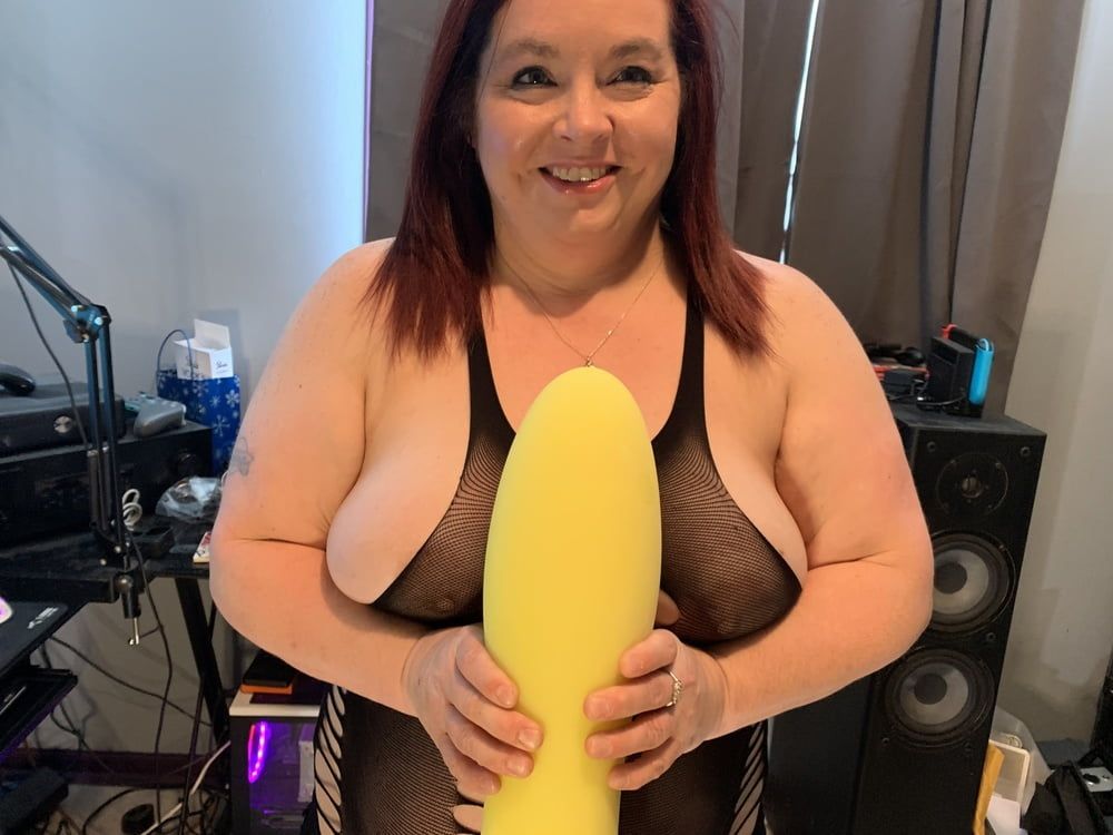 Sexy BBW Pussy Stretching Photoset #7