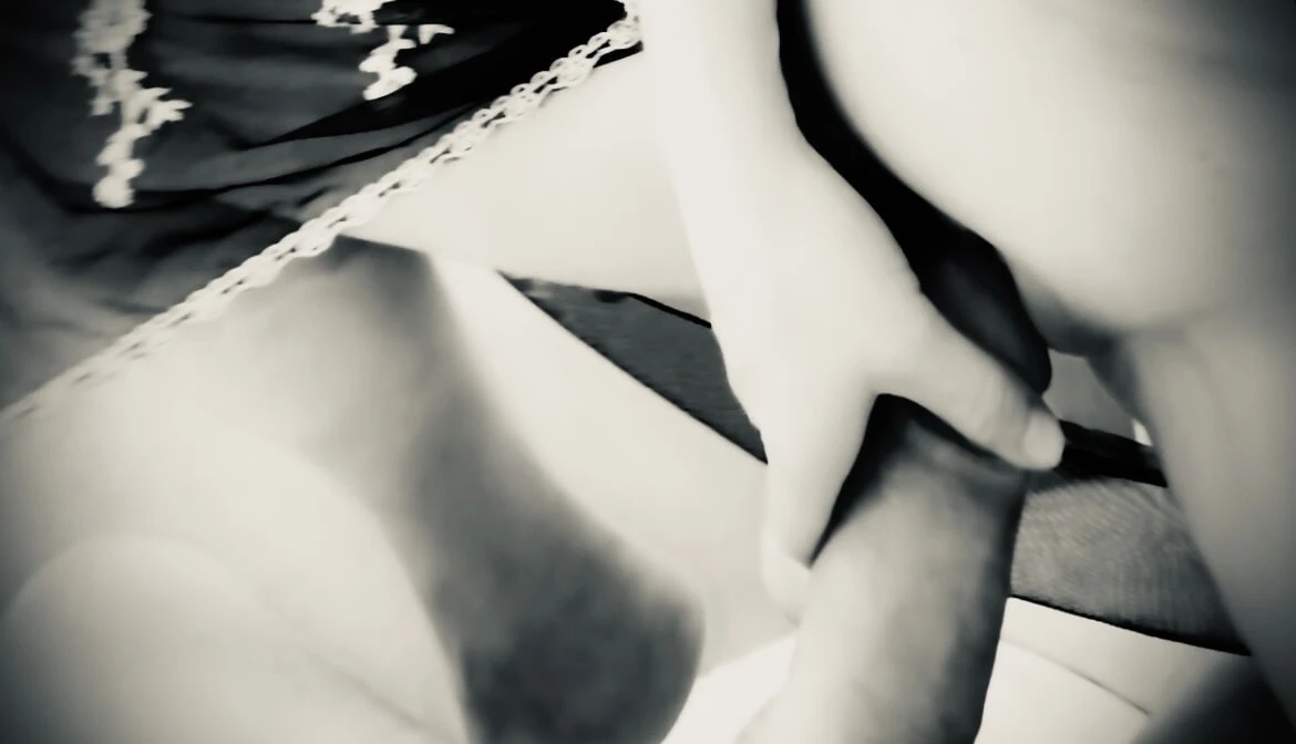 Seduction in Silvertone
