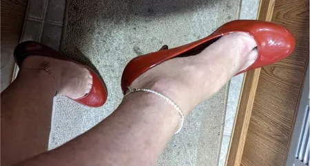 high heels red pumps         