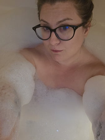 Greetings, earthlings!