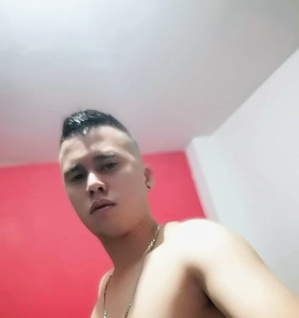 Desnudo latino 