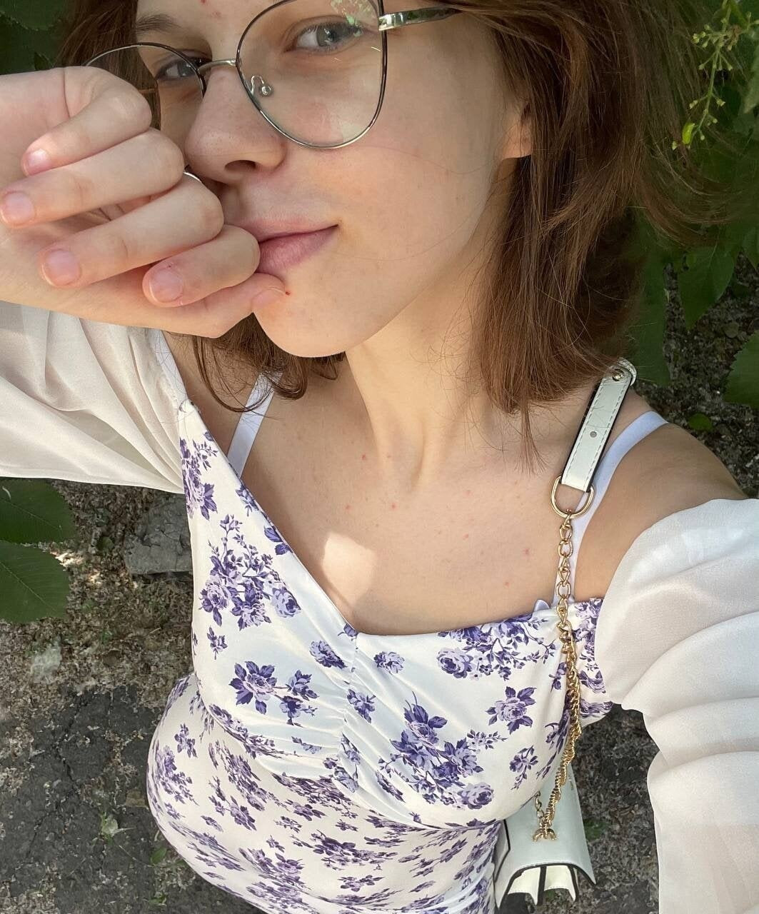 Free Julia  Photos #2