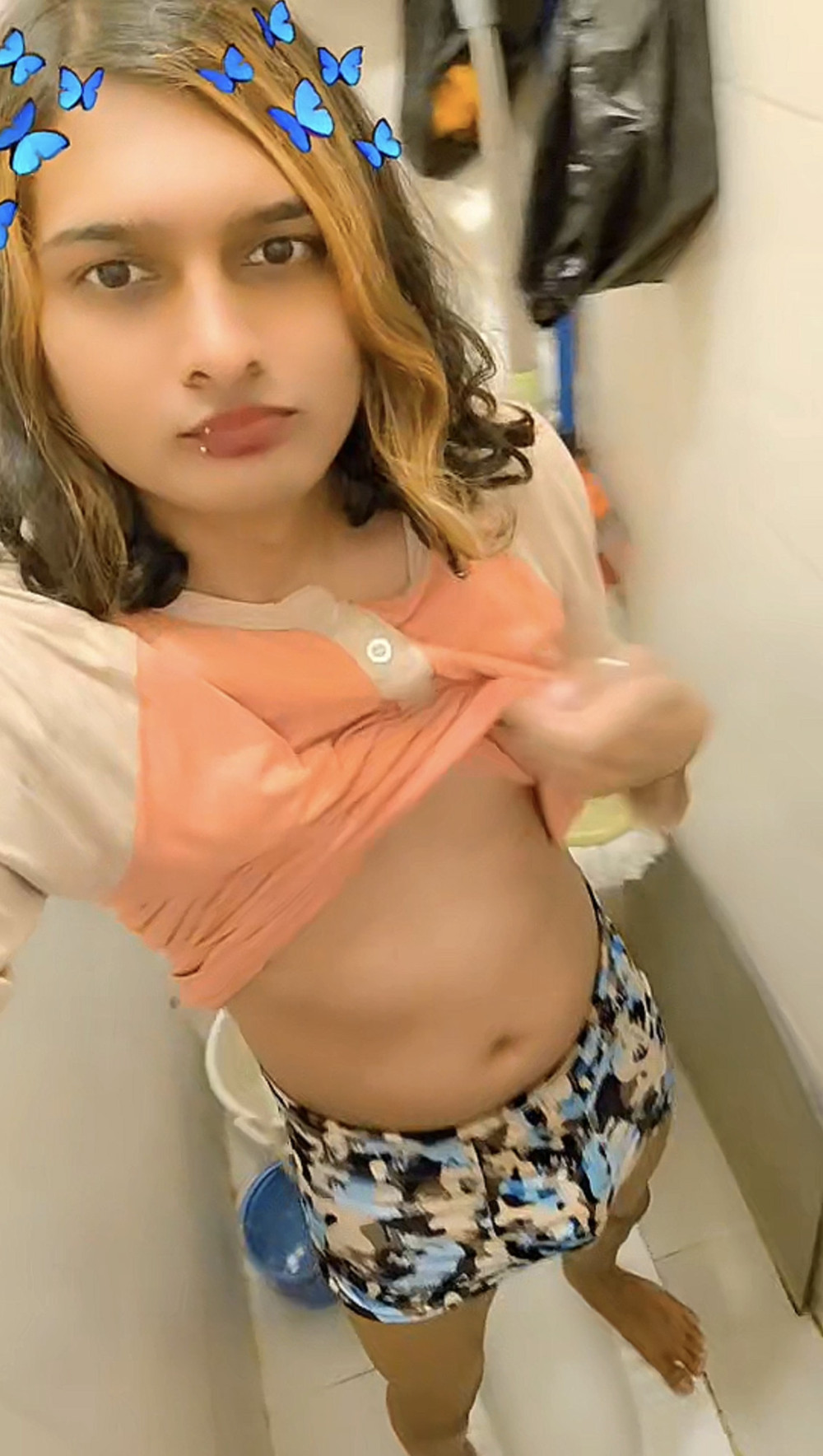 ZOYA-SHEZADI juice in a toilet inside  #3