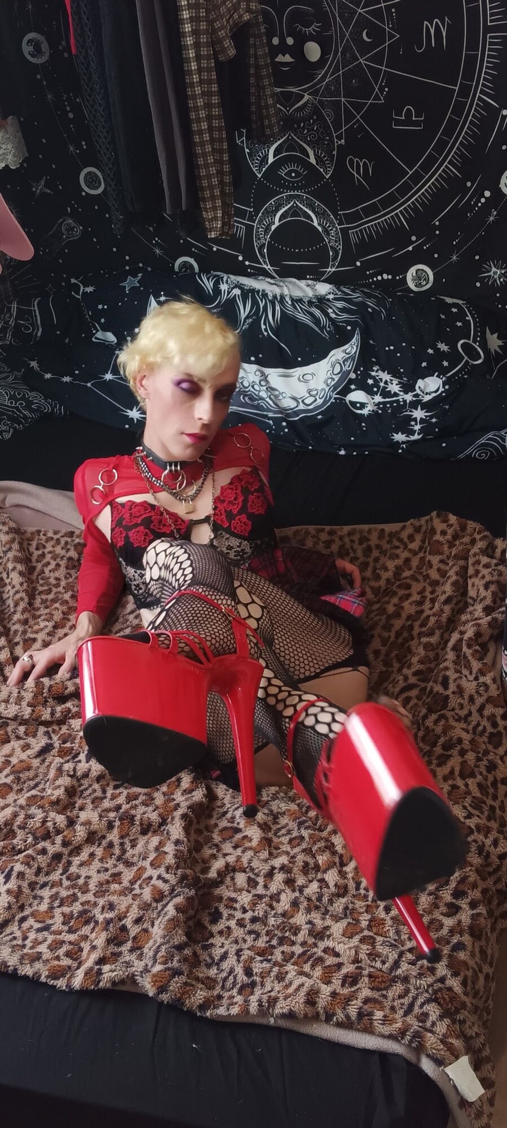 sexy trans in red need a daddy #10