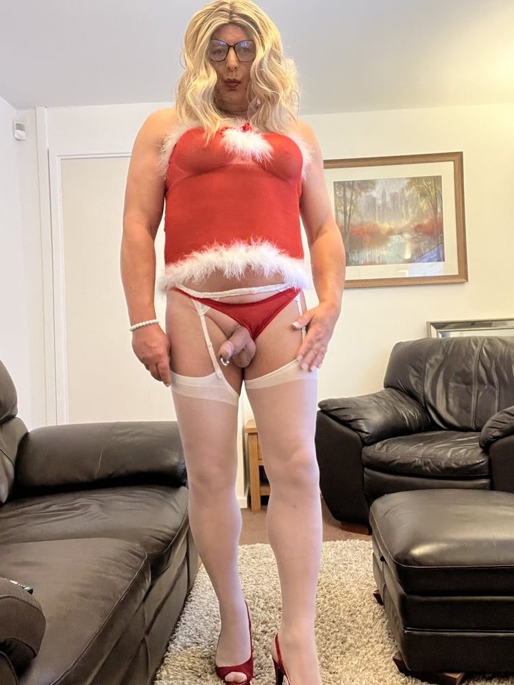Crossdresser Kellycd2022 sexy milf sissy stockings heels  #31