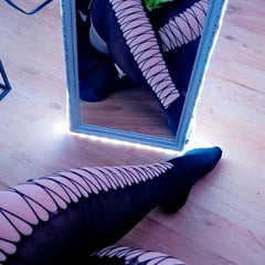 feet