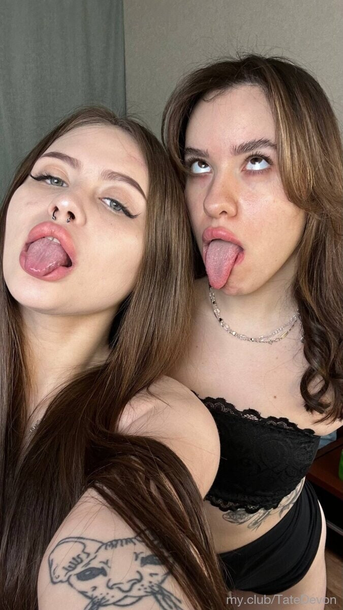 Hey hey, our names are Michel &amp; Elfy !  Free Photos #52